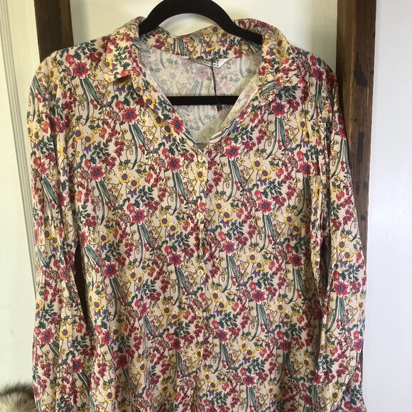 Big Dart Tops - Big Dart Floral Button-Up Long Sleeve Shirt - UK Size 16